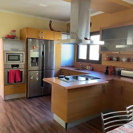 Reencuentro Playa Ideal Familias Homestay